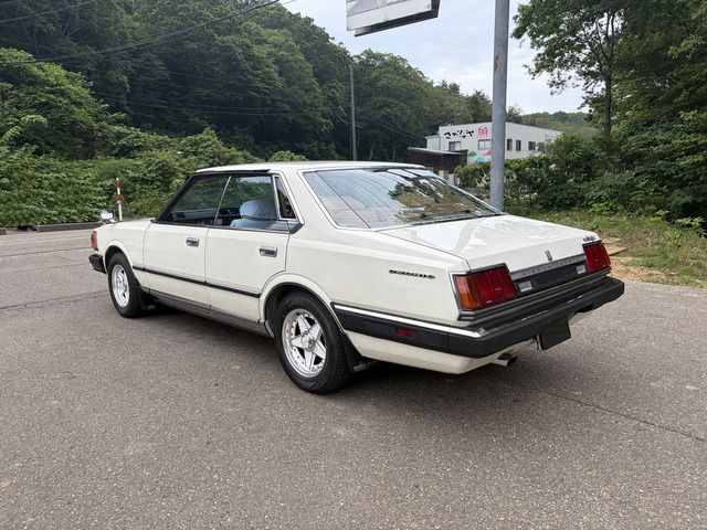 CEDRIC hardtop