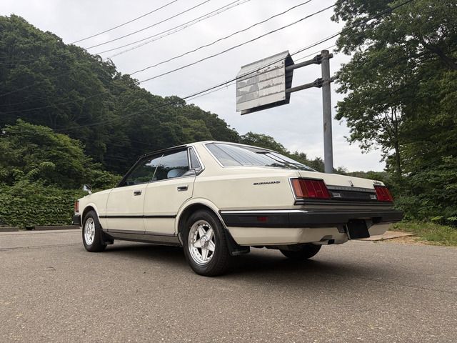 CEDRIC hardtop