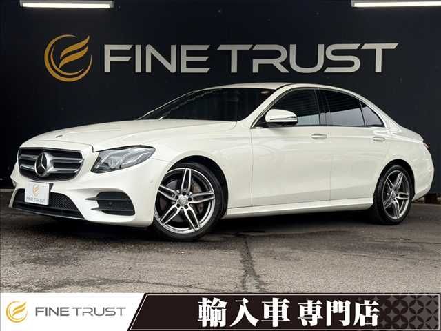MERCEDES BENZ E class sedan