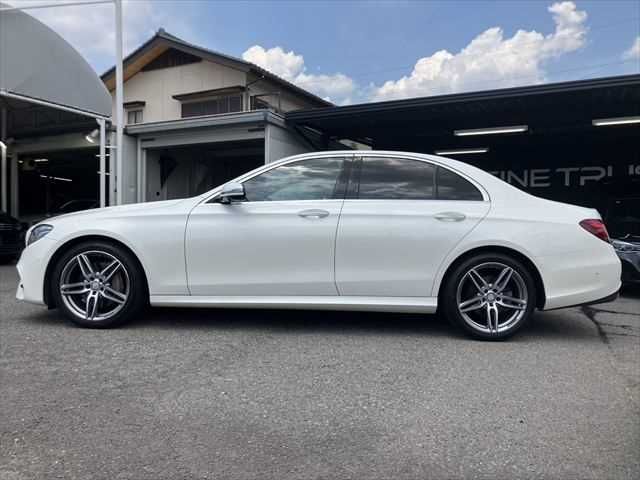 MERCEDES BENZ E class sedan