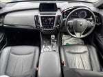 CROWN sedan hybrid