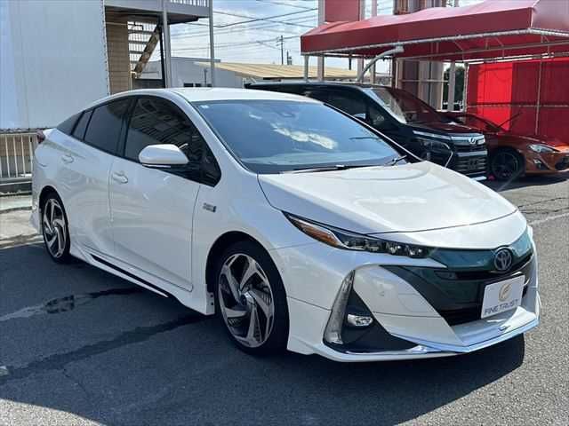 PRIUS PHV