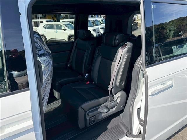 STEPWAGON e:HEV SPADA