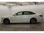 CROWN sedan hybrid