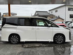 VOXY HYBRID