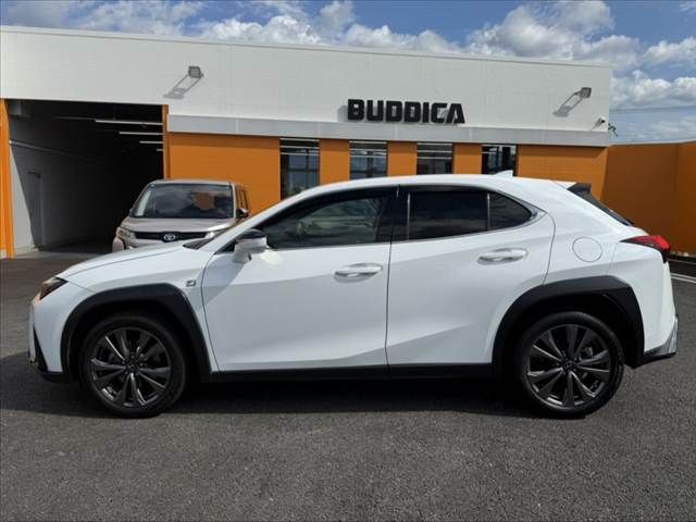 LEXUS UX200
