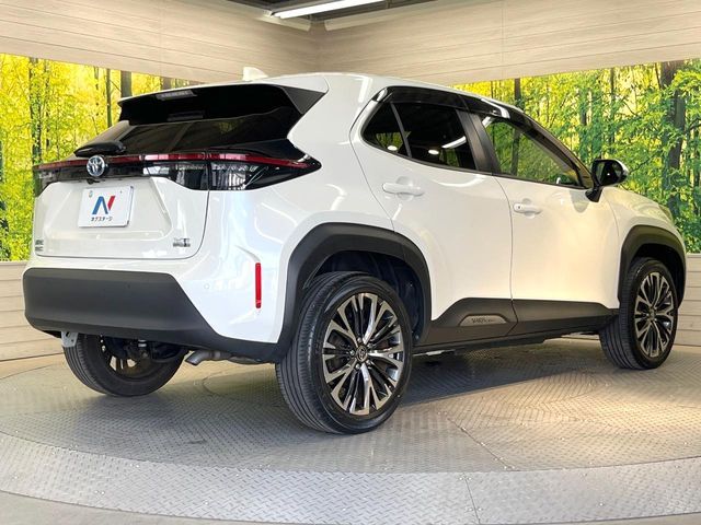 YARIS CROSS HYBRID