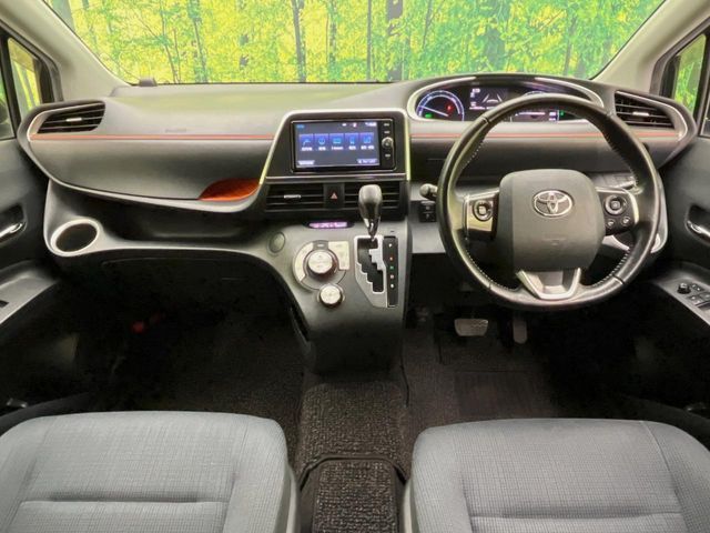 SIENTA HYBRID