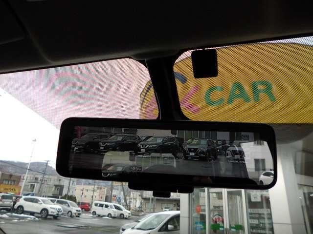SERENA  S-HYBRID 4WD