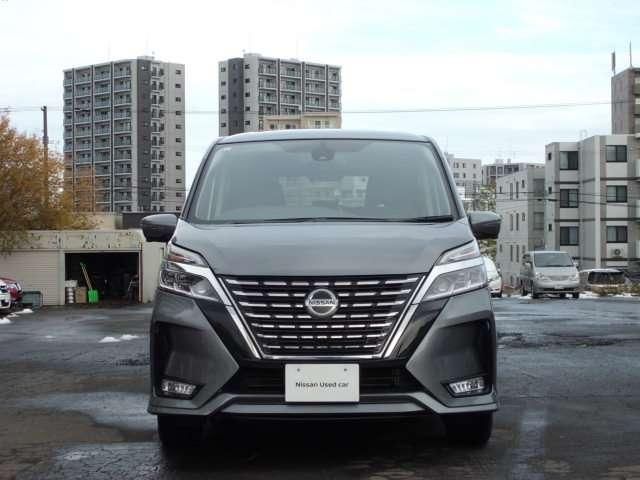 SERENA  S-HYBRID 4WD