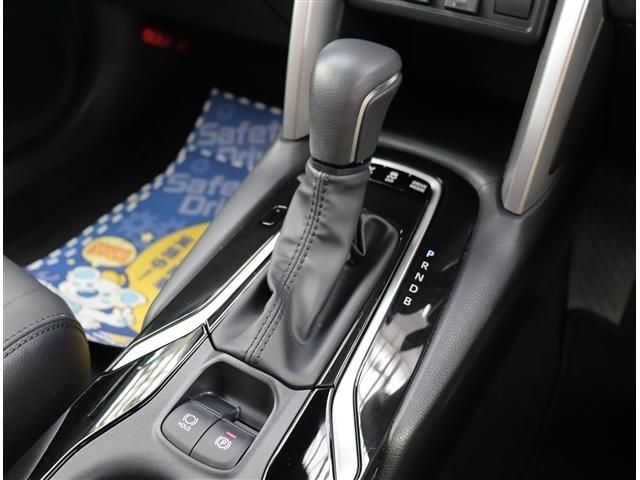 COROLLA CROSS HYBRID