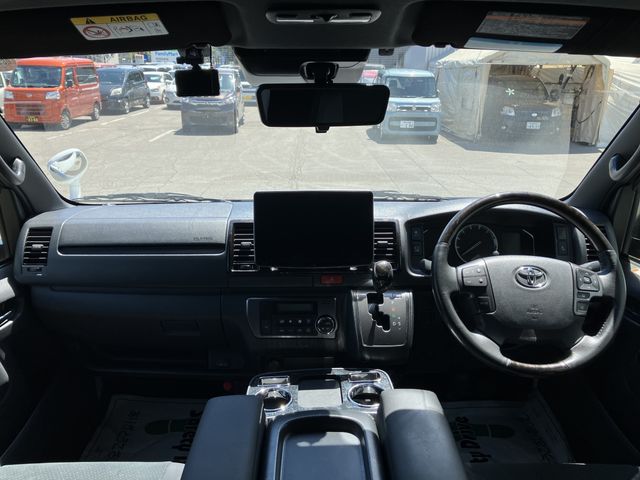 HIACE van 4WD