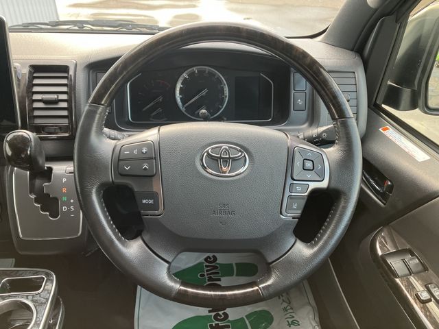 HIACE van 4WD