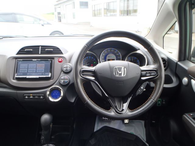 FIT SHUTTLE HYBRID