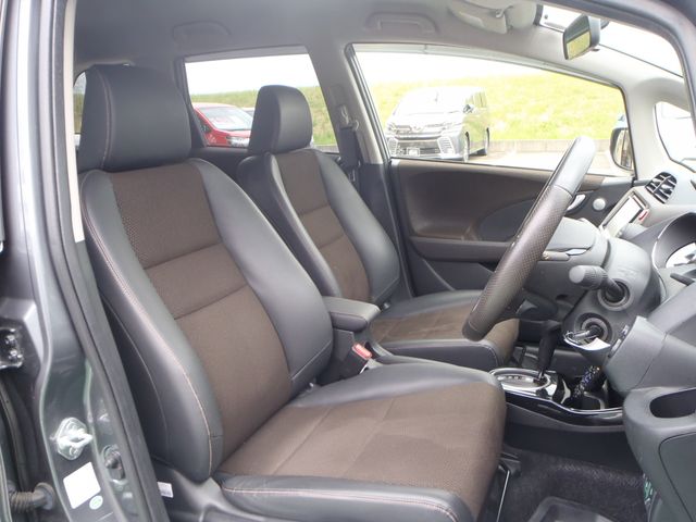 FIT SHUTTLE HYBRID