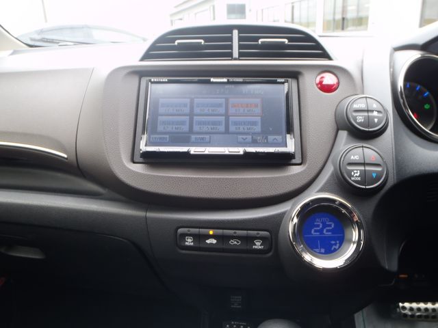 FIT SHUTTLE HYBRID