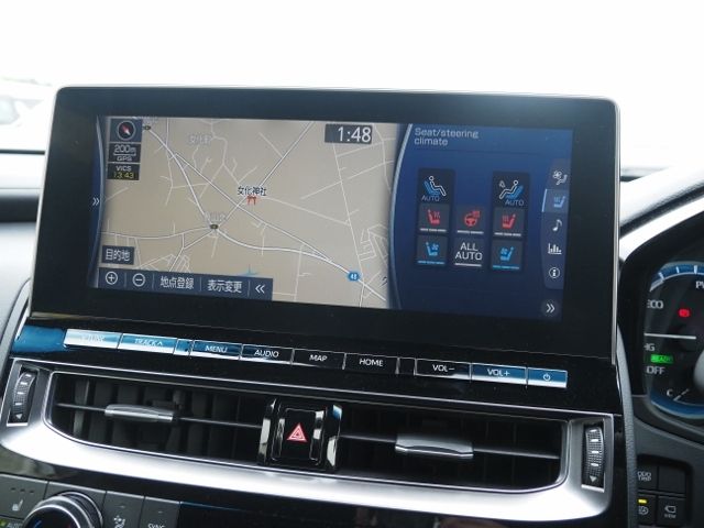 CROWN sedan hybrid