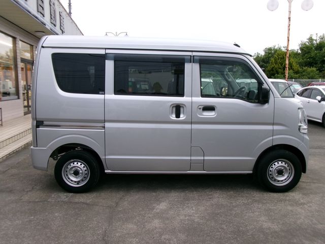 MINICAB van