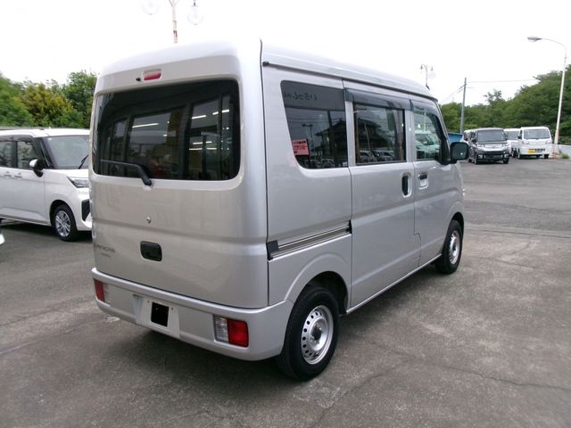 MINICAB van