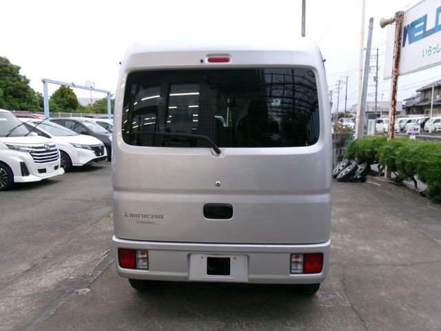 MINICAB van
