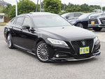 CROWN sedan hybrid