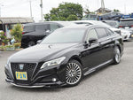 CROWN sedan hybrid