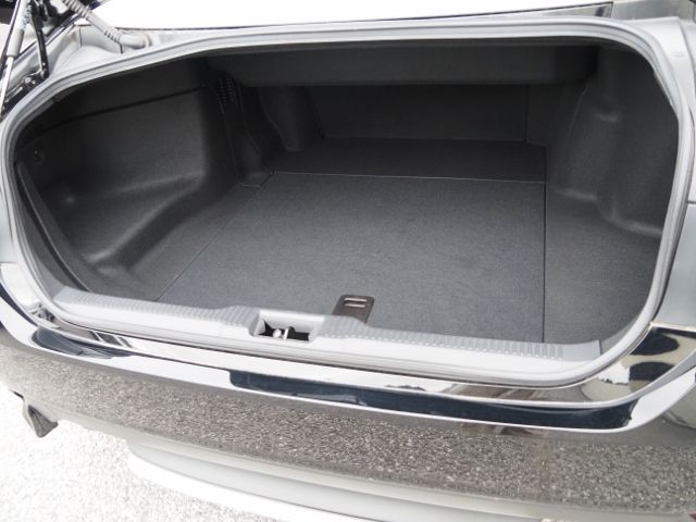 CROWN sedan hybrid