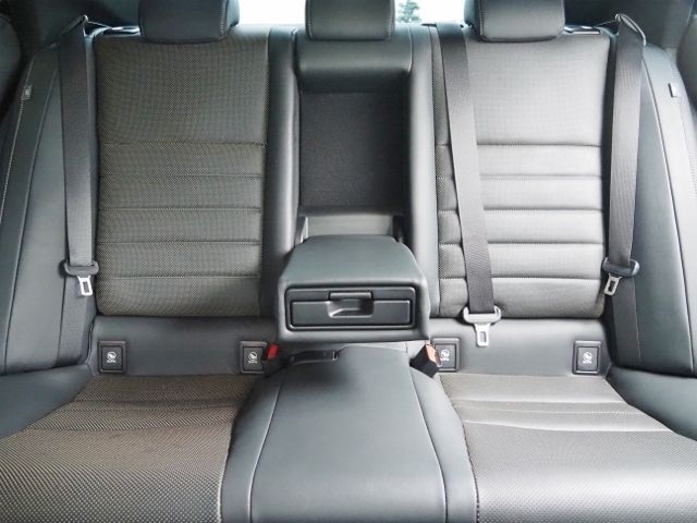 LEXUS IS300h