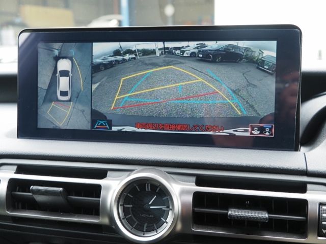 LEXUS IS300h