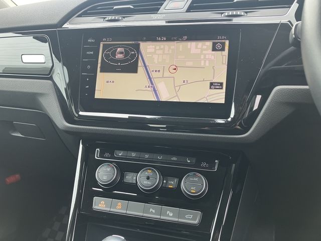 VOLKSWAGEN GOLF TOURAN