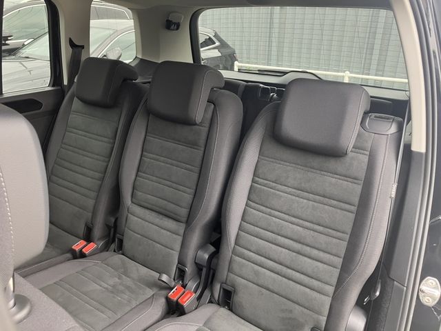 VOLKSWAGEN GOLF TOURAN