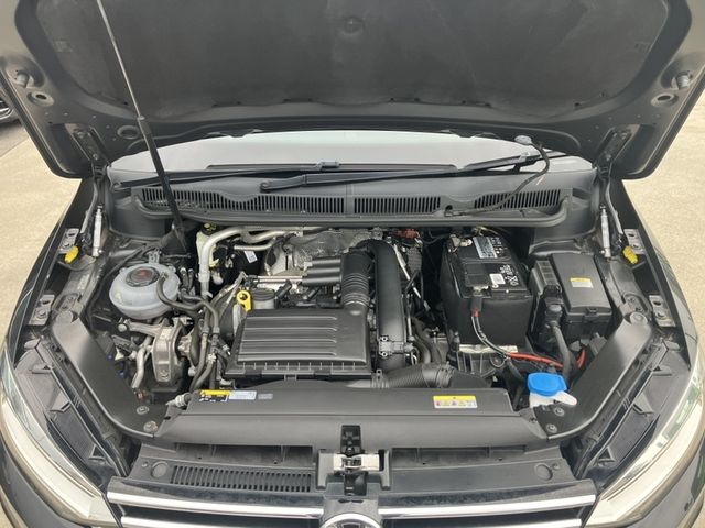 VOLKSWAGEN GOLF TOURAN