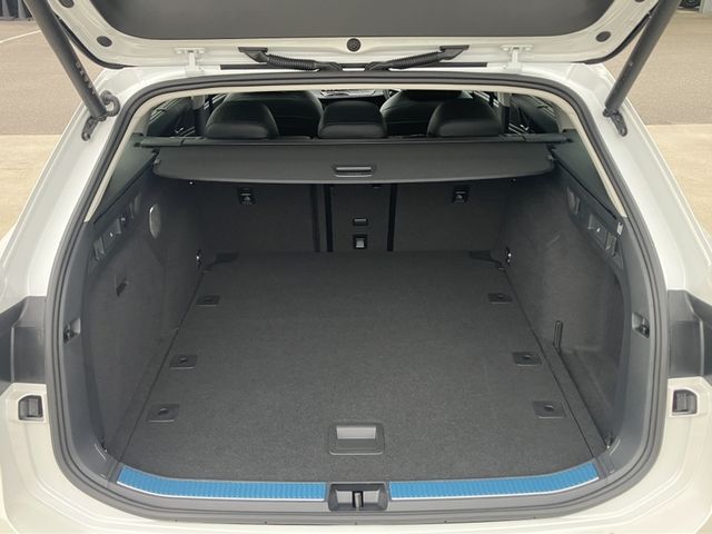 VOLKSWAGEN PASSAT wagon