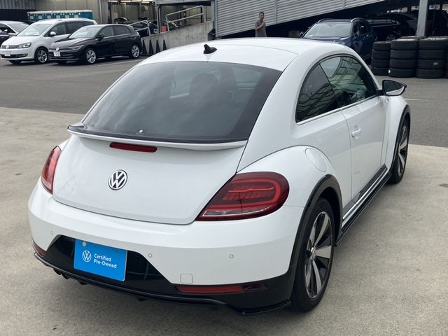 VOLKSWAGEN The BEETLE