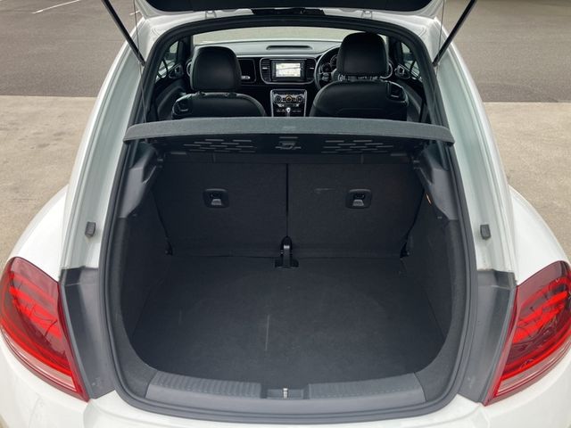 VOLKSWAGEN The BEETLE