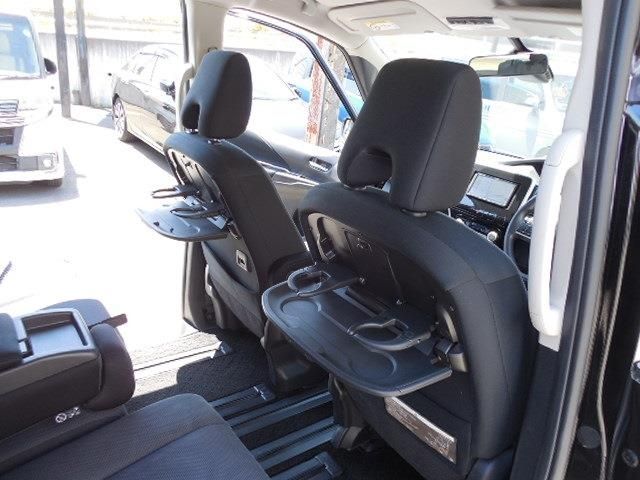 SERENA  S-HYBRID 4WD