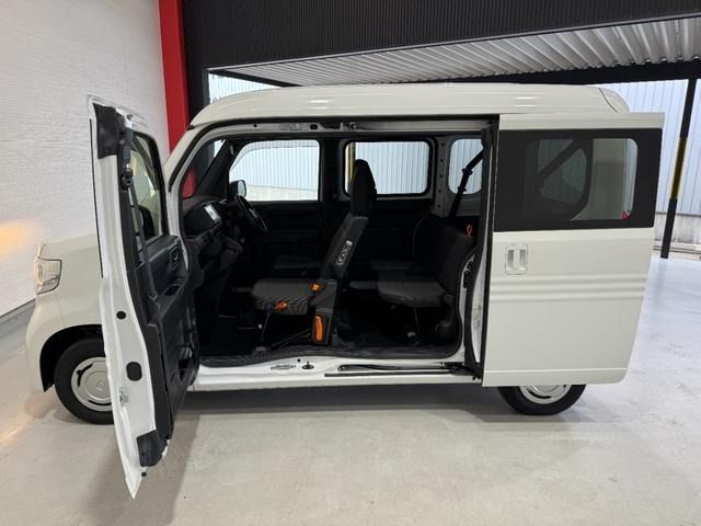 N-VAN