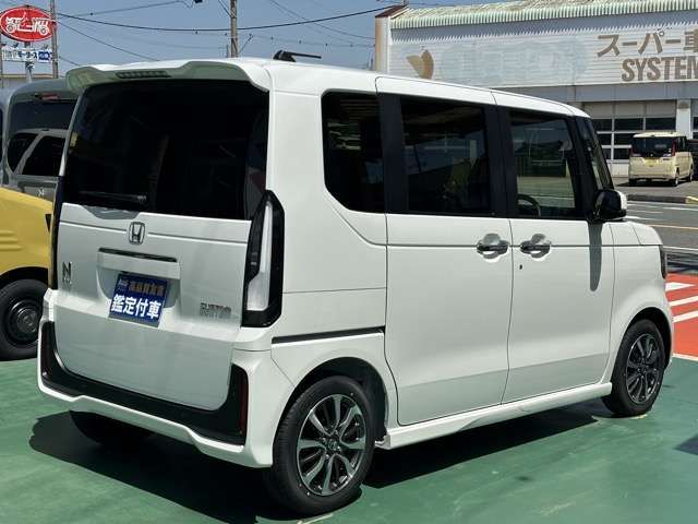 N BOX CUSTOM