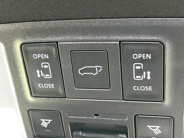 NOAH HYBRID 4WD