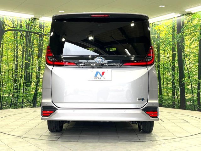 NOAH HYBRID 4WD