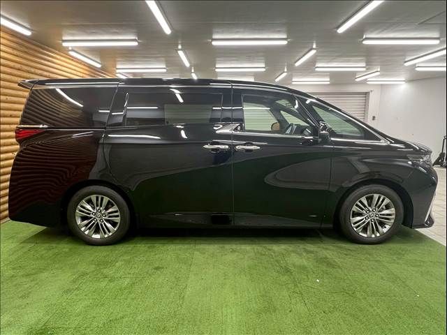 ALPHARD hybrid