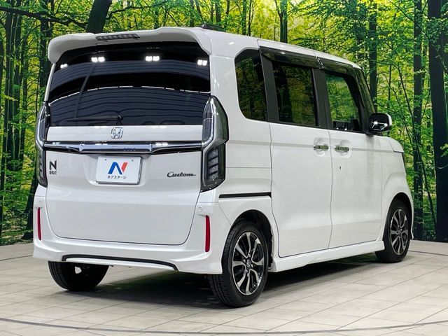 N BOX CUSTOM