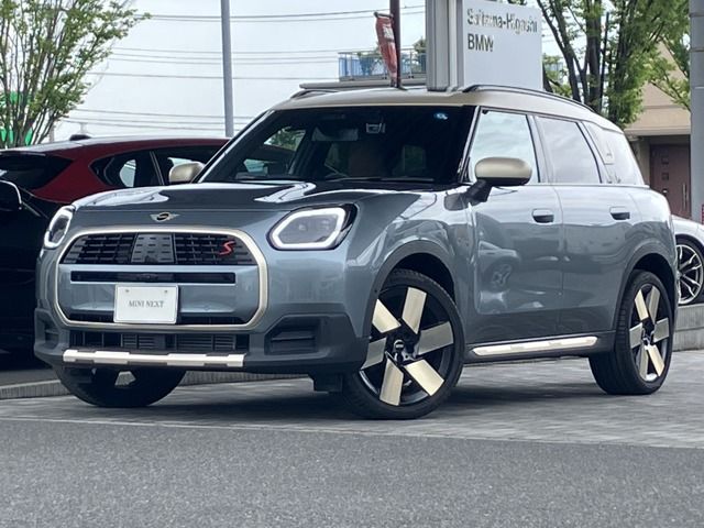 MINI COUNTRYMAN