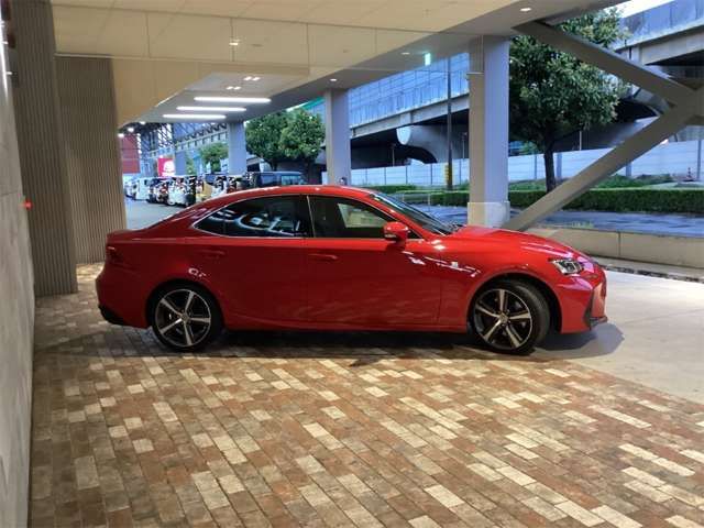 LEXUS IS350