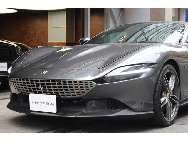 FERRARI Roma
