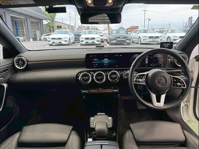 MERCEDES BENZ CLA Shooting Brake