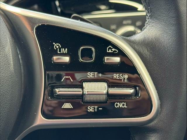MERCEDES BENZ CLA Shooting Brake