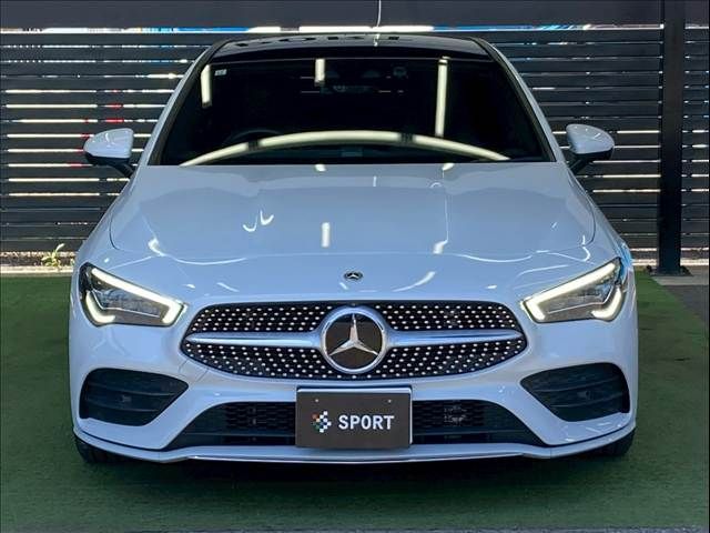 MERCEDES BENZ CLA Shooting Brake