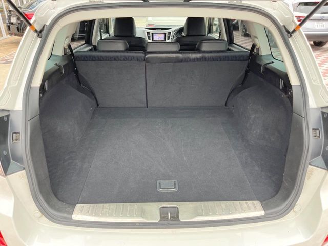 LEGACY OUTBACK