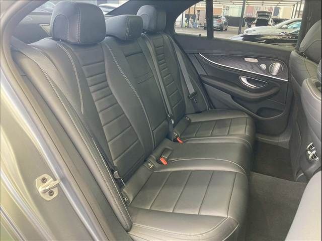 MERCEDES BENZ E class sedan